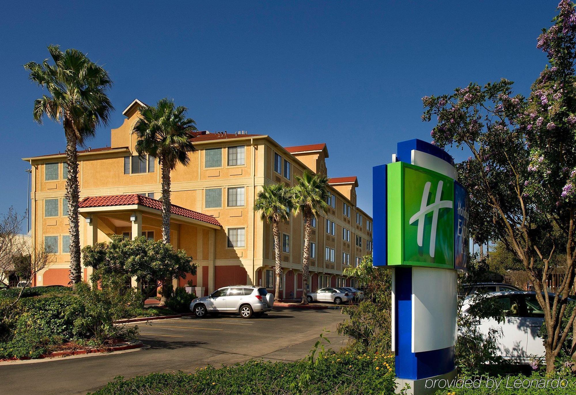 Holiday Inn Express & Suites San Antonio - Downtown Market Area By Ihg Esterno foto