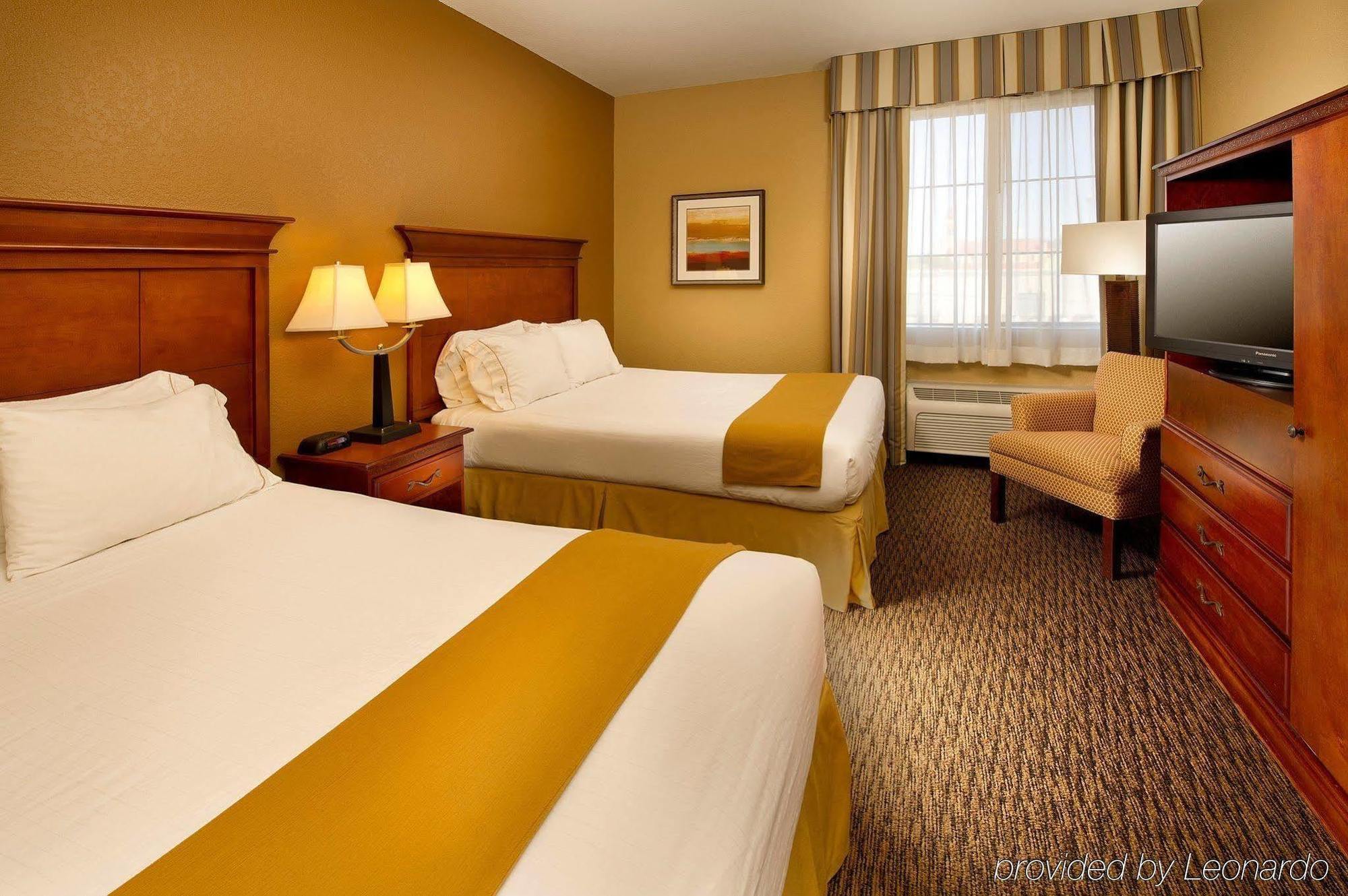 Holiday Inn Express & Suites San Antonio - Downtown Market Area By Ihg Esterno foto